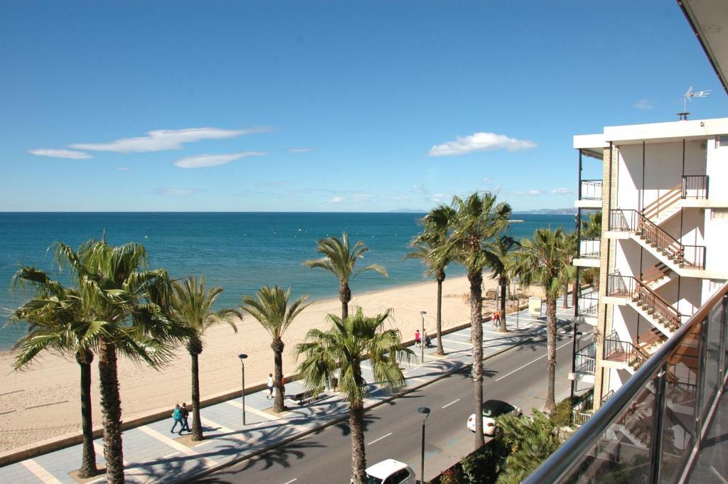 Apartamentos las Palmas VII Family only Salou Exterior foto